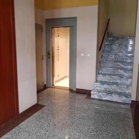 Piso De Calidad En El Centro Del Centro De * Gijon
